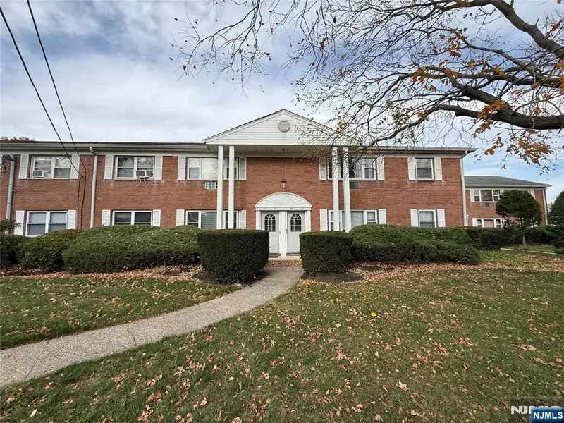 78 Manchester CT #89, Wayne, NJ 07470