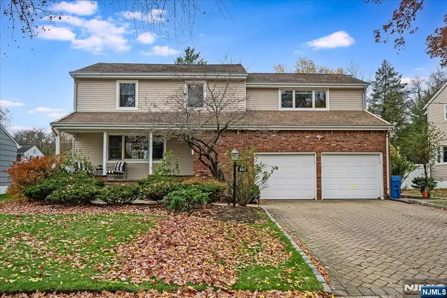 366 McKinley BLVD, Paramus, NJ 07652