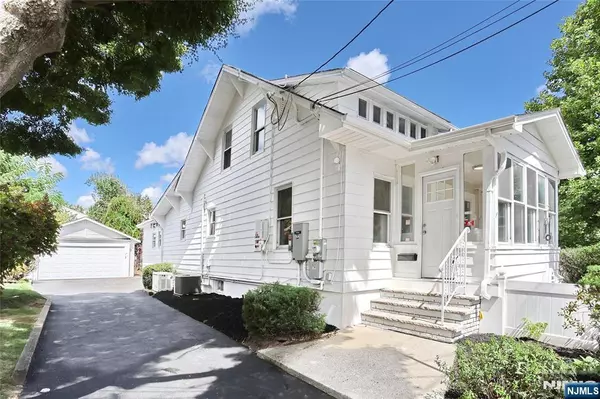 Fair Lawn, NJ 07410,7-29 Cedar ST