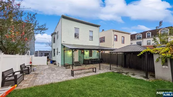 Kearny, NJ 07032,703 Schuyler AVE