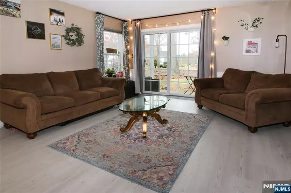 Mahwah, NJ 07430,1192 Richmond RD