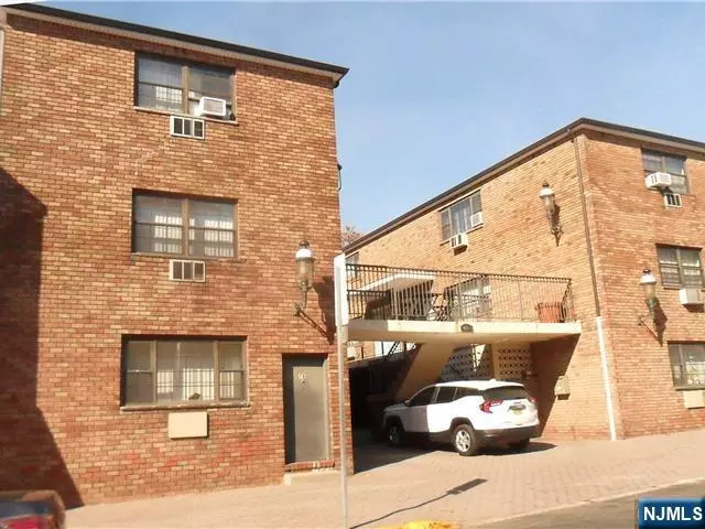 403 Anderson AVE #4 B, Fairview, NJ 07022