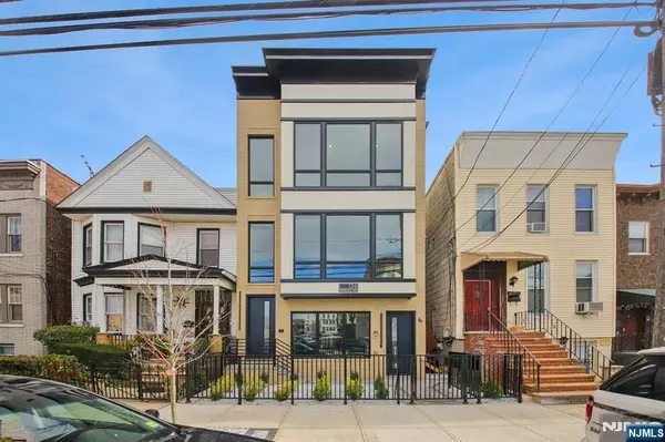 134 Hancock #3, Jersey City, NJ 07307