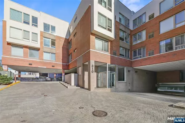 310 Cliff LN #3C, Cliffside Park, NJ 07010