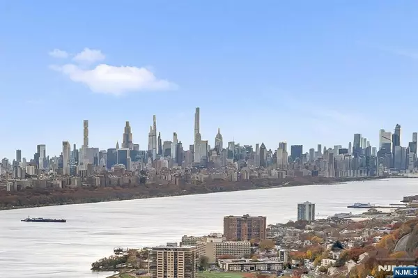 1600 Parker AVE #30D, Fort Lee, NJ 07024