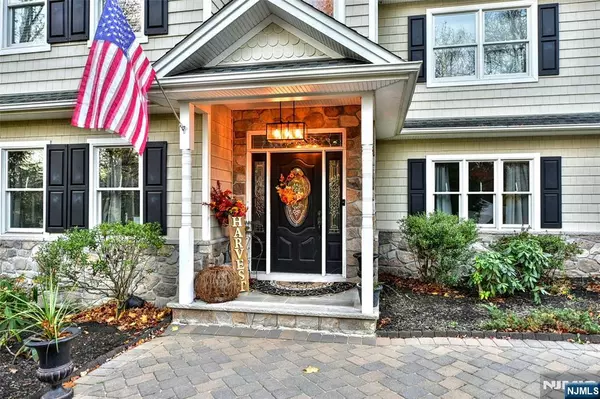 Wyckoff, NJ 07481,532 Franklin AVE