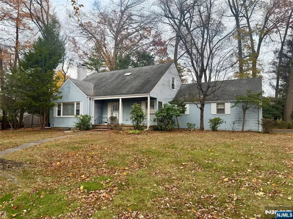 Haworth, NJ 07641,155 Maple ST