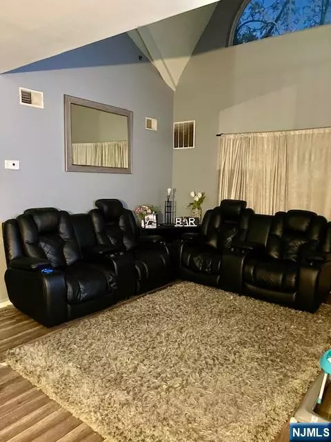 Irvington, NJ 07111,539 Union AVE #11