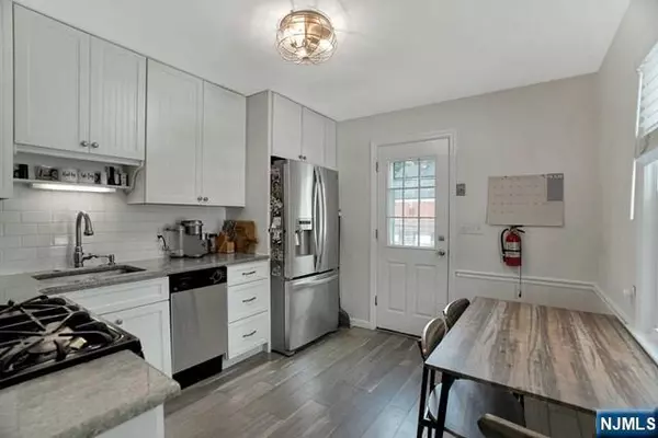 Pequannock Township, NJ 07444,16 Brookside AVE