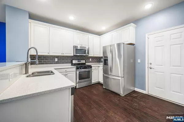 Wood Ridge, NJ 07075,109 Wesmont DR #1913