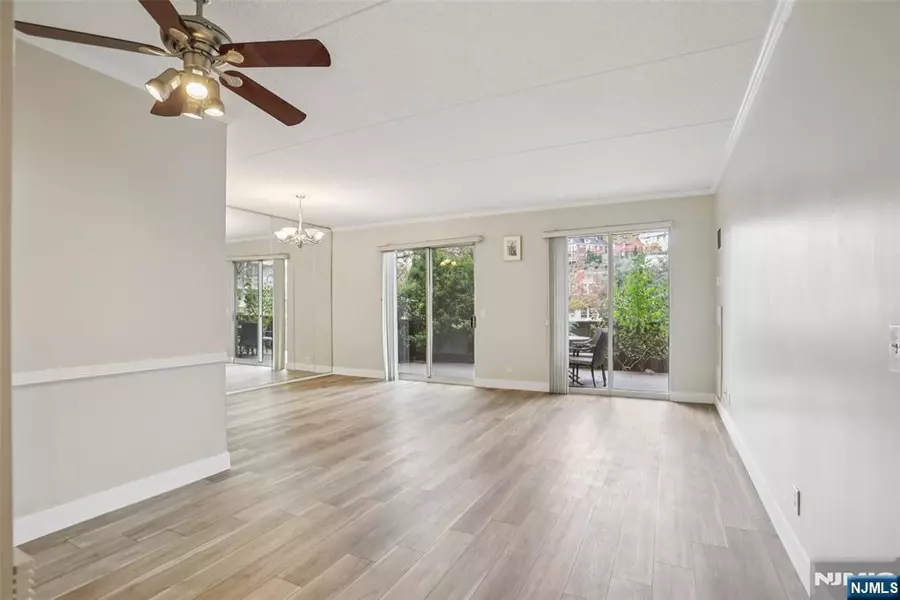 1077 River RD #105, Edgewater, NJ 07020