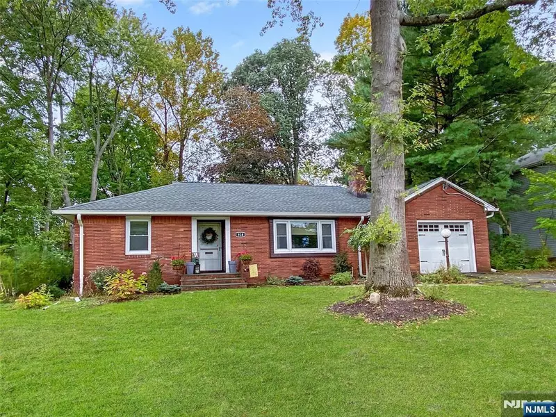 928 Oradell AVE, Oradell, NJ 07649