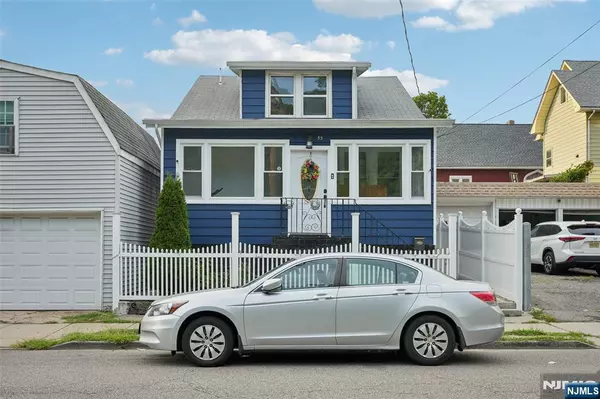 55 Hobart PL, Garfield, NJ 07026