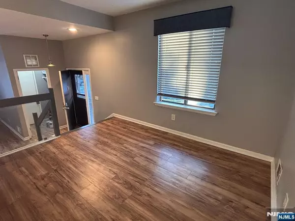 Secaucus, NJ 07094,224 Sandcastle Key #224