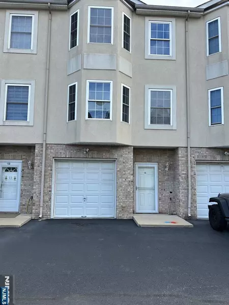 66 Terhune AVE #14, Lodi, NJ 07644
