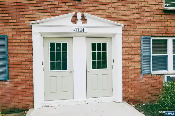 1124 Valley RD #1B, Wayne, NJ 07470