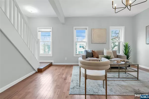 Newark, NJ 07103,502 20th ST