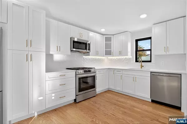 Montclair, NJ 07052,167 Harrison #3