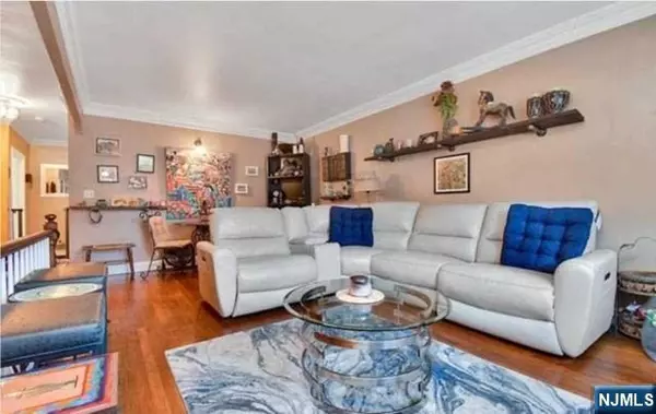 Englewood, NJ 07631,185 E Palisade AVE #D6B