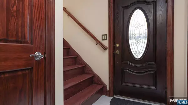 Lyndhurst, NJ 07071,249-251 Sanford AVE