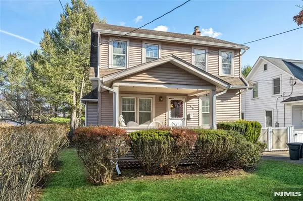 46 Cherry LN, Ramsey, NJ 07446