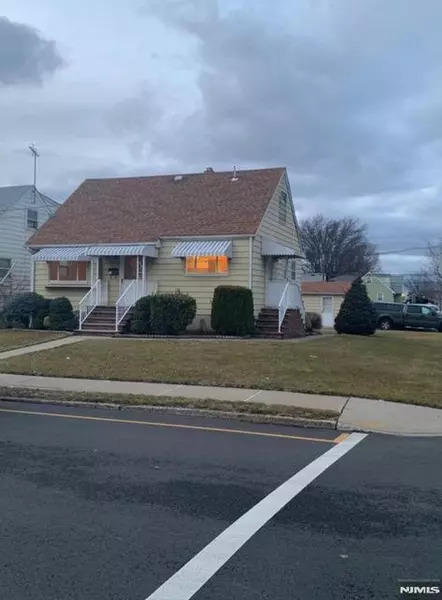 21 Bellport, Garfield, NJ 07026