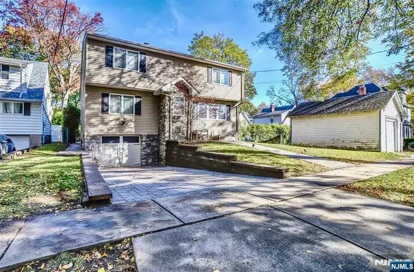 Bogota, NJ 07603,65 McDougall LN