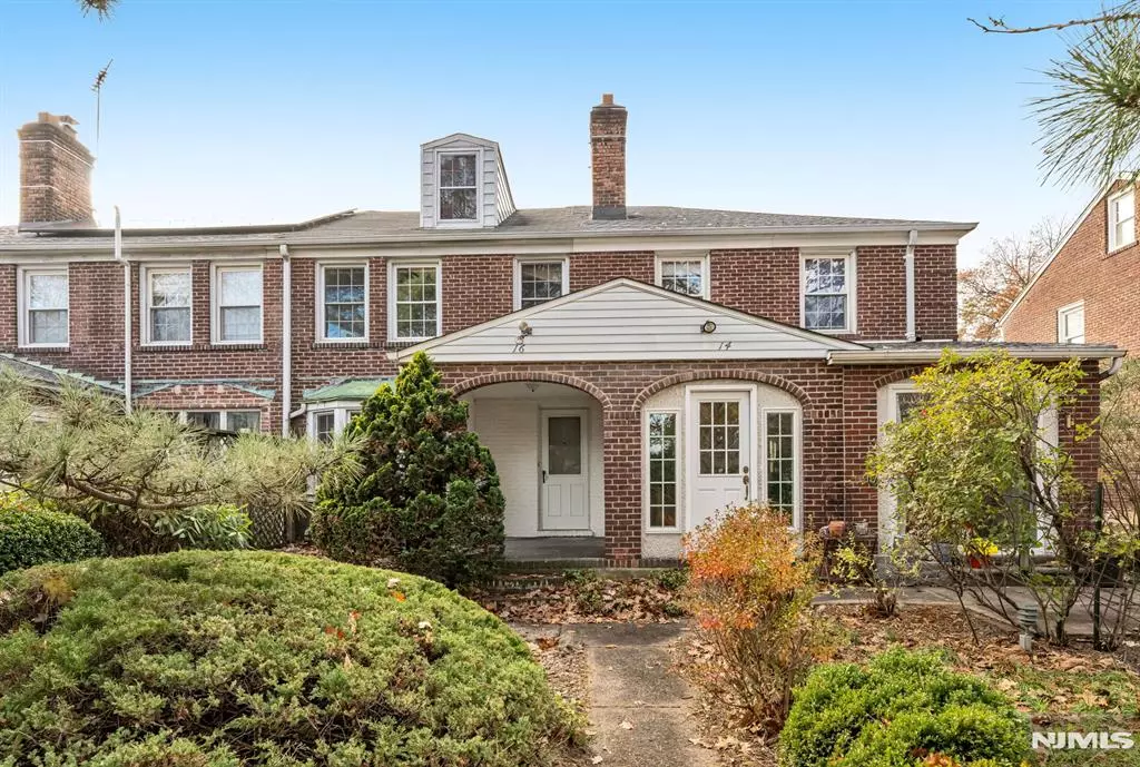 Fair Lawn, NJ 07410,16 Randolph TER