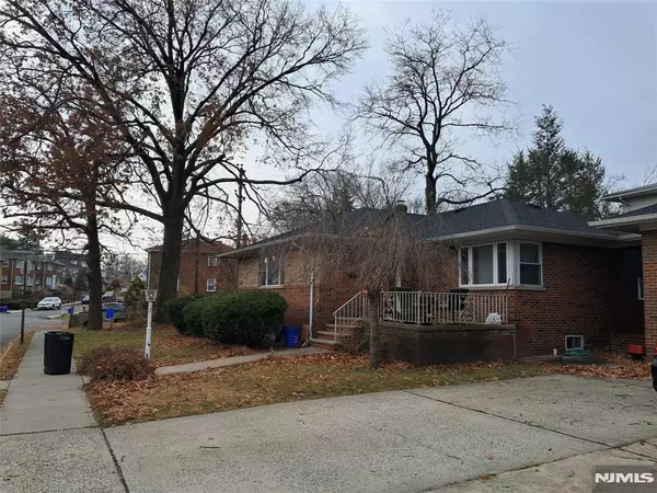 Fort Lee, NJ 07024,1005 Harvard PL