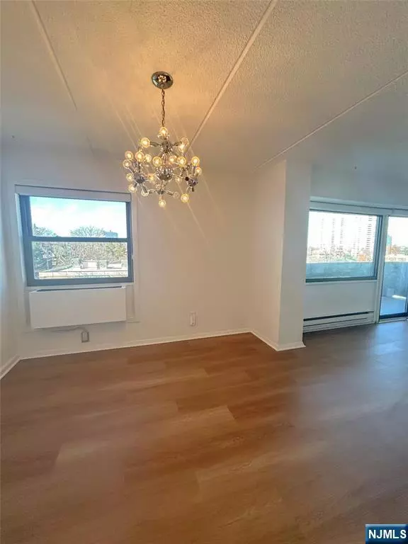 Fort Lee, NJ 07024,1600 Center AVE #5A