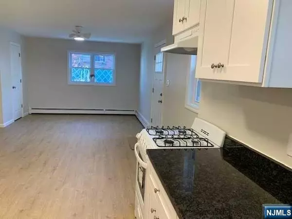 Fairview, NJ 07022,76 Grant ST #4