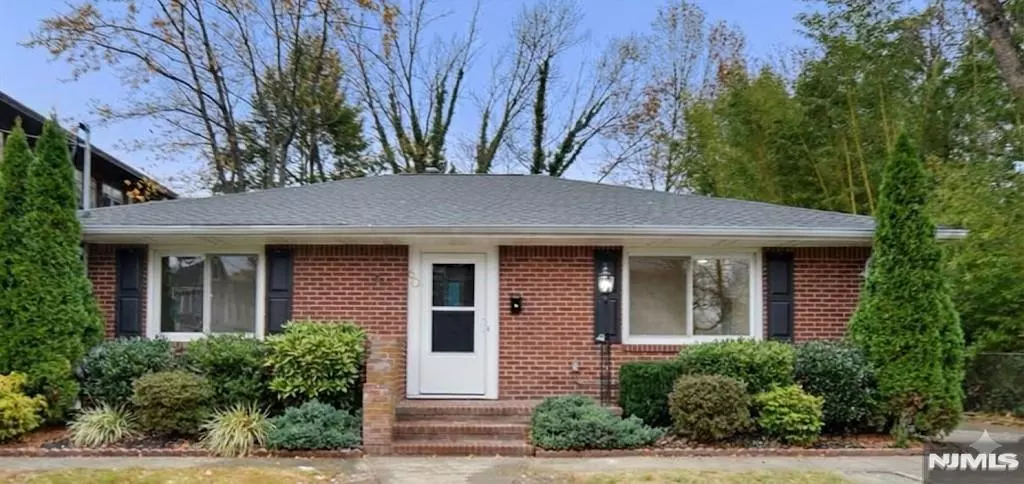 Hackensack, NJ 07601,60 Poplar AVE