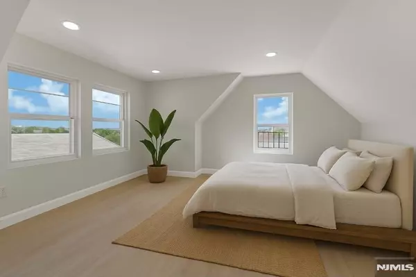 Jersey City, NJ 07304,437 Bramhall AVE