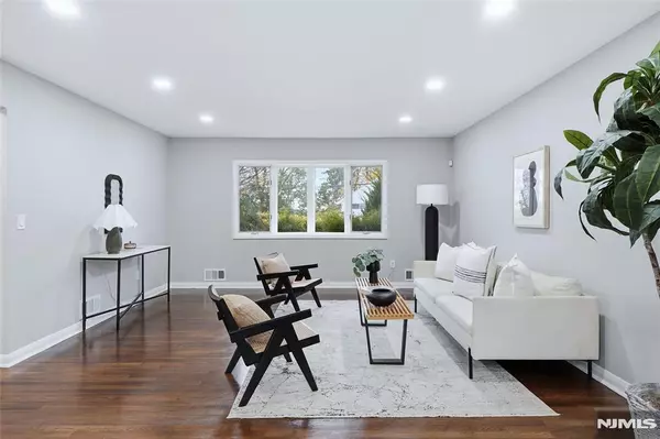 Bloomfield, NJ 07003,15 Carol PL