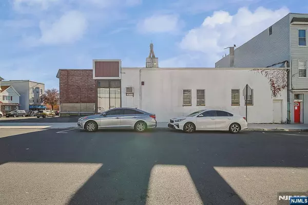 Harrison, NJ 07029,214 Frank E Rodgers