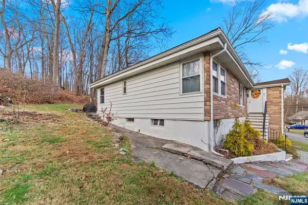 Rockaway Township, NJ 07866,48 Algonquin AVE