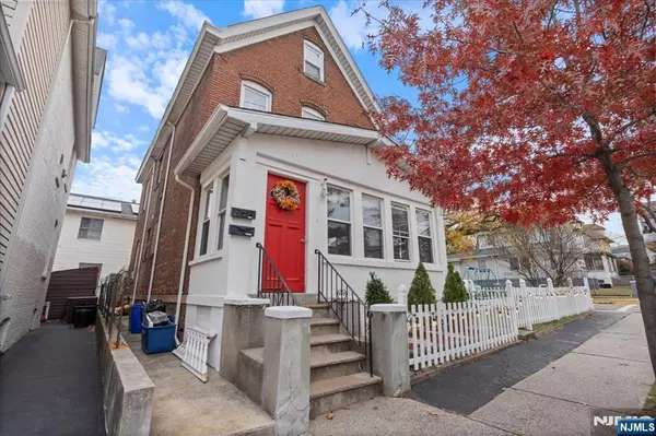 Carlstadt, NJ 07072,593 Broad ST