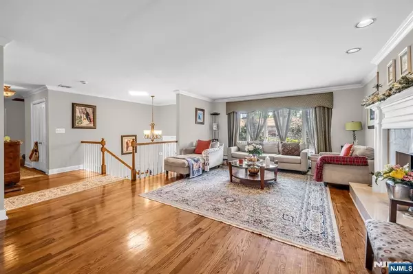 Little Ferry, NJ 07643,67 Frederick ST