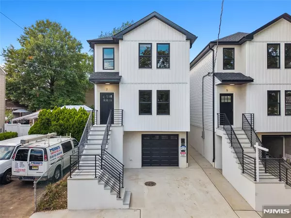 7 Montclair, Paterson, NJ 07503