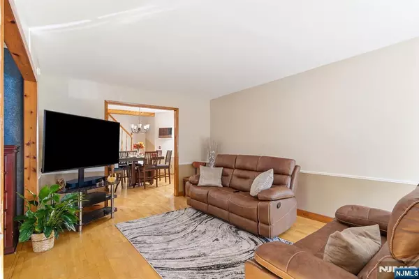 Paterson, NJ 07522,130-132 Lily ST