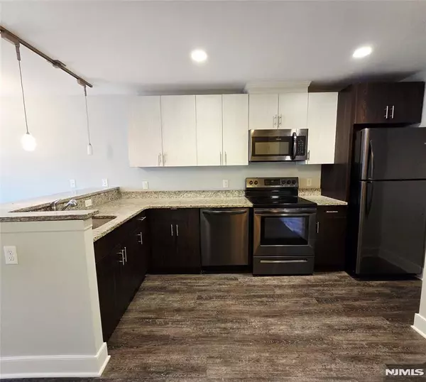 North Arlington, NJ 07031,235 Ridge RD