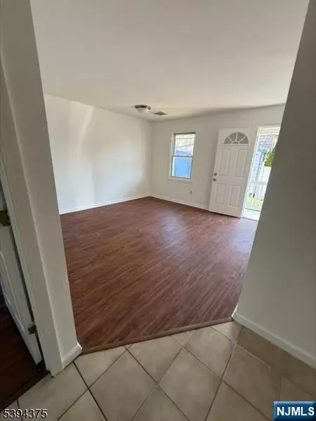 Keansburg, NJ 07734,11 Lincoln AVE #1