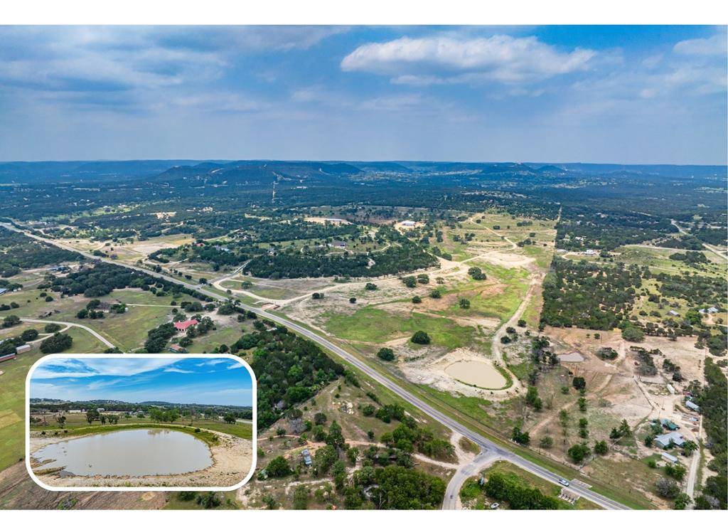 156 Lesa Ln, Bandera, TX 78003