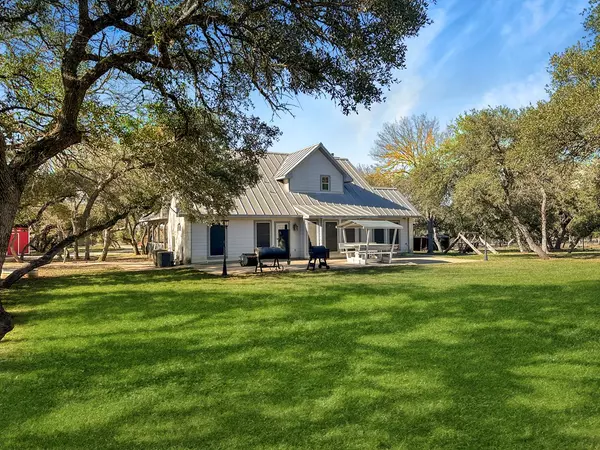 Pipe Creek, TX 78063,565 Red Bluff Ranch Rd