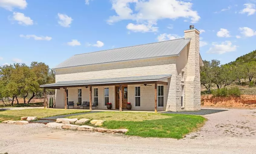 792 Langes Mill Rd, Doss, TX 78618