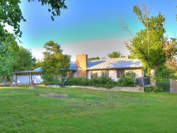17 Roadrunner Dr., Fredericksburg, TX 78624