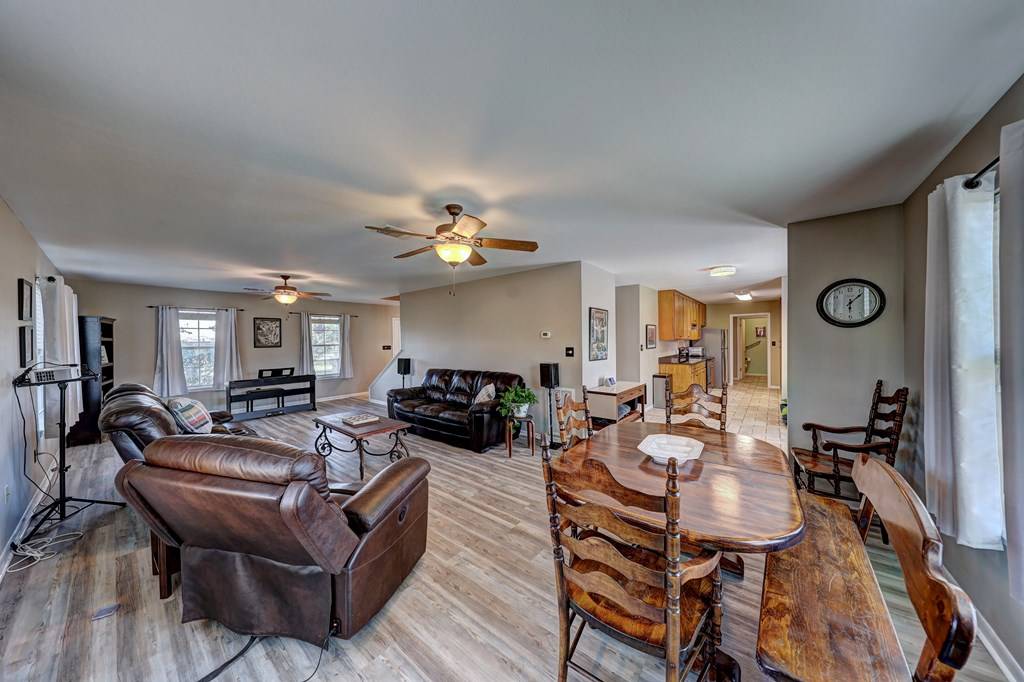 Comfort, TX 78013,104 Laf-A-Lot