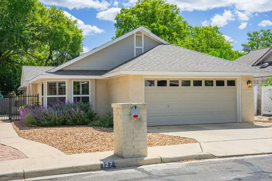 127 Terrace Ln, Kerrville, TX 78028