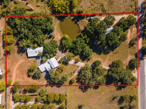 959 & 985 Eagle St, Fredericksburg, TX 78624