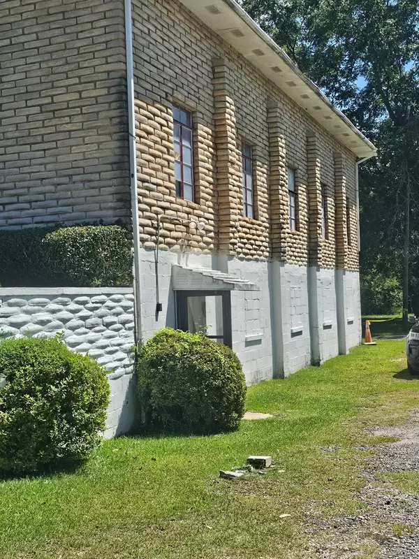 Valley, AL 36854,2002 43rd Street